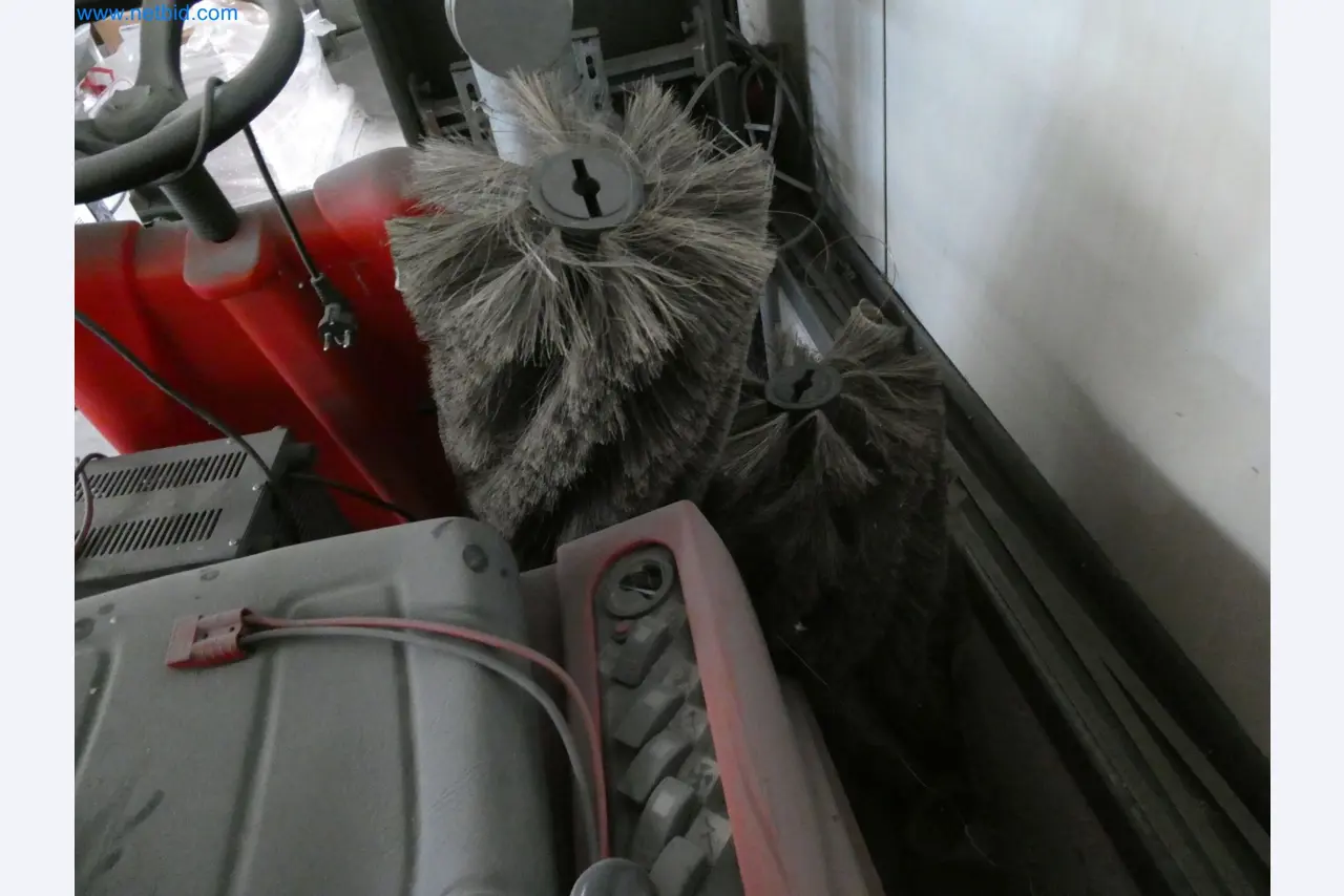 Machines pour la fabrication de fenêtres et de portes en plastique-5