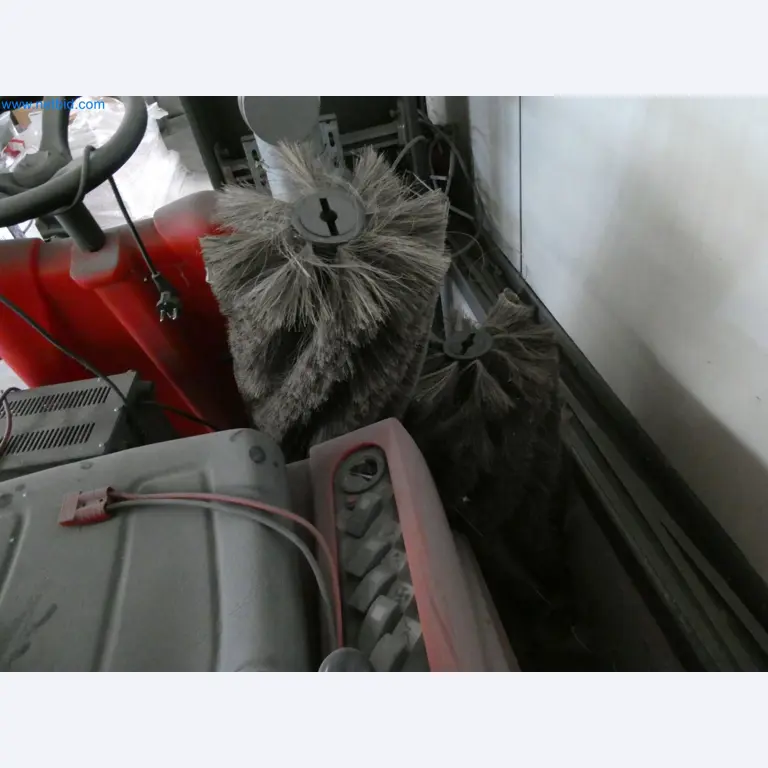 Machines pour la fabrication de fenêtres et de portes en plastique-5