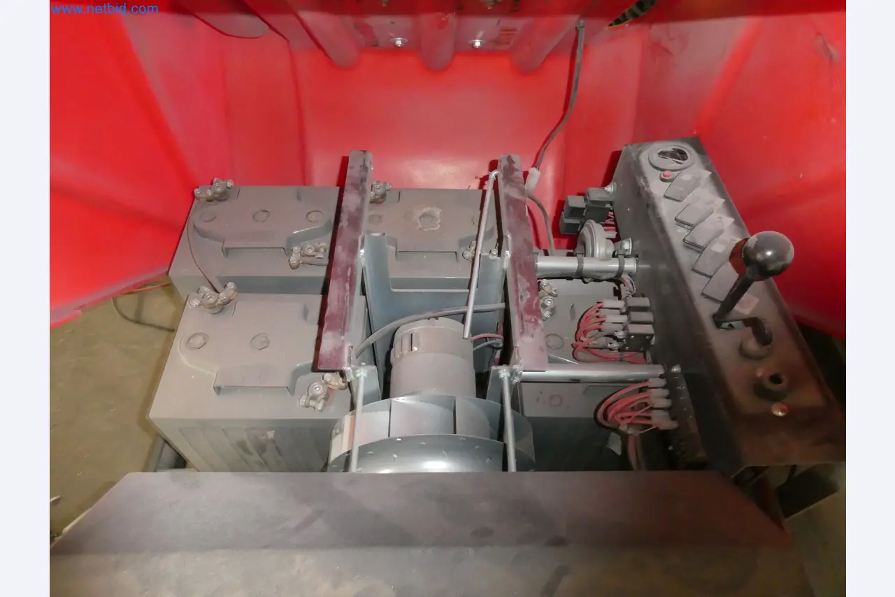 Machines pour la fabrication de fenêtres et de portes en plastique-6