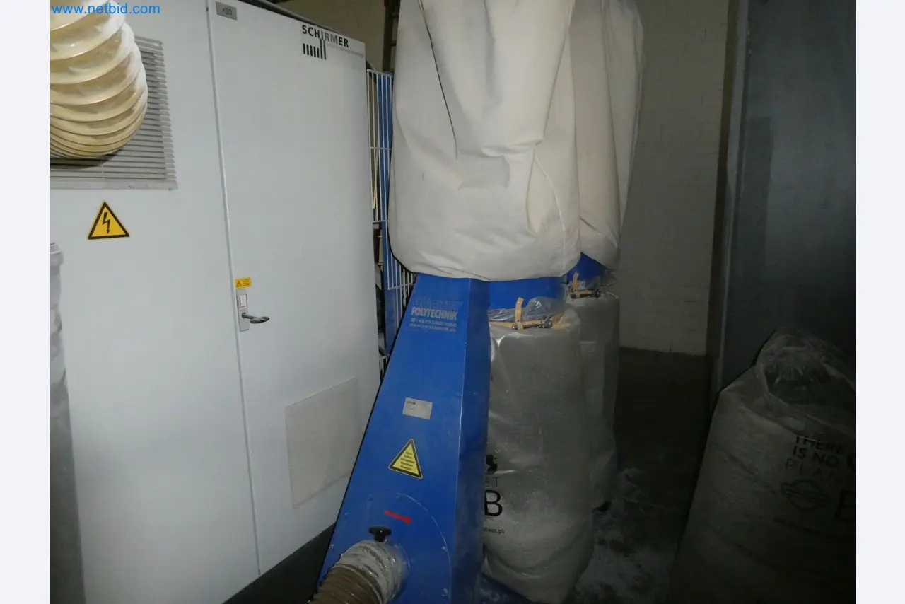 Machines pour la fabrication de fenêtres et de portes en plastique-12