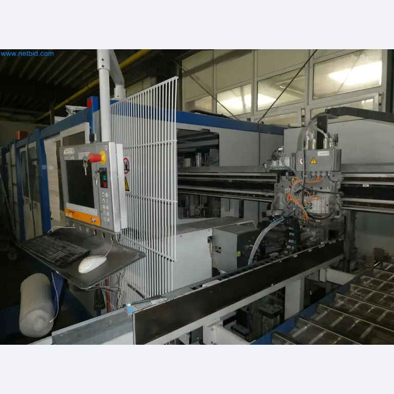 Machines pour la fabrication de fenêtres et de portes en plastique-13