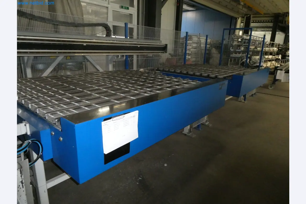 Machines pour la fabrication de fenêtres et de portes en plastique-1