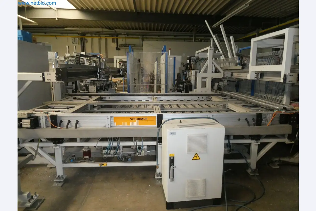Machines pour la fabrication de fenêtres et de portes en plastique-31