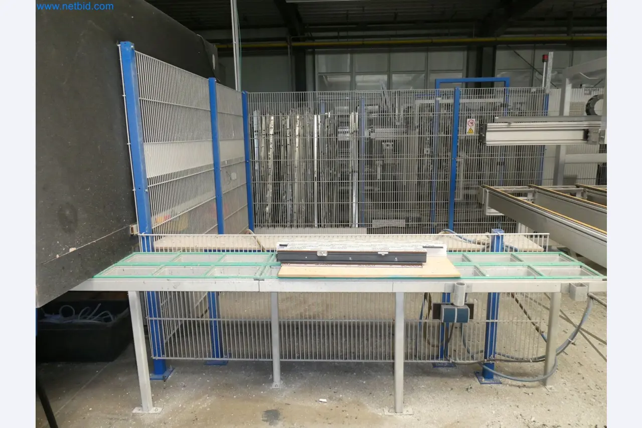 Machines pour la fabrication de fenêtres et de portes en plastique-38