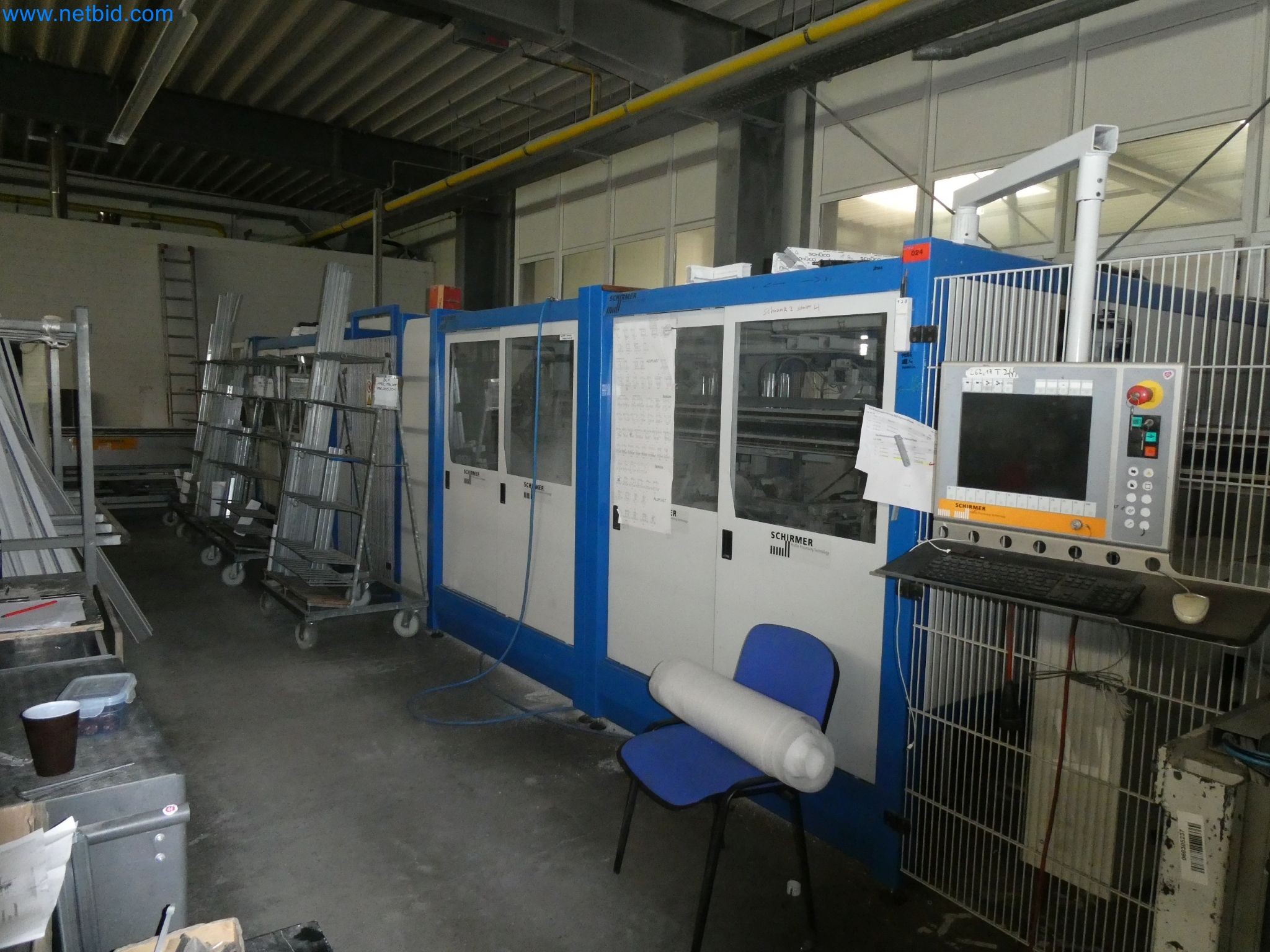 Machines pour la fabrication de fenêtres et de portes en plastique-40