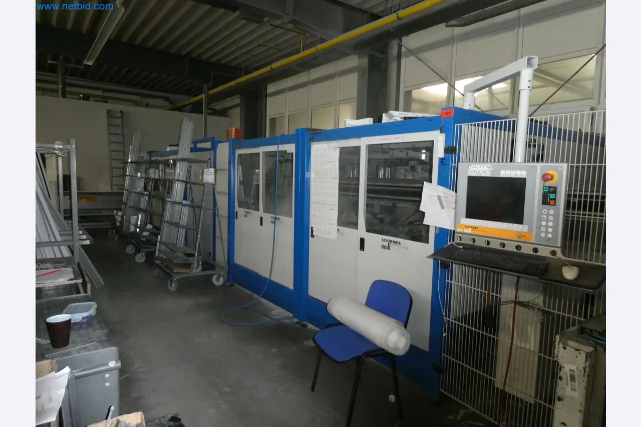 Machines pour la fabrication de fenêtres et de portes en plastique-40