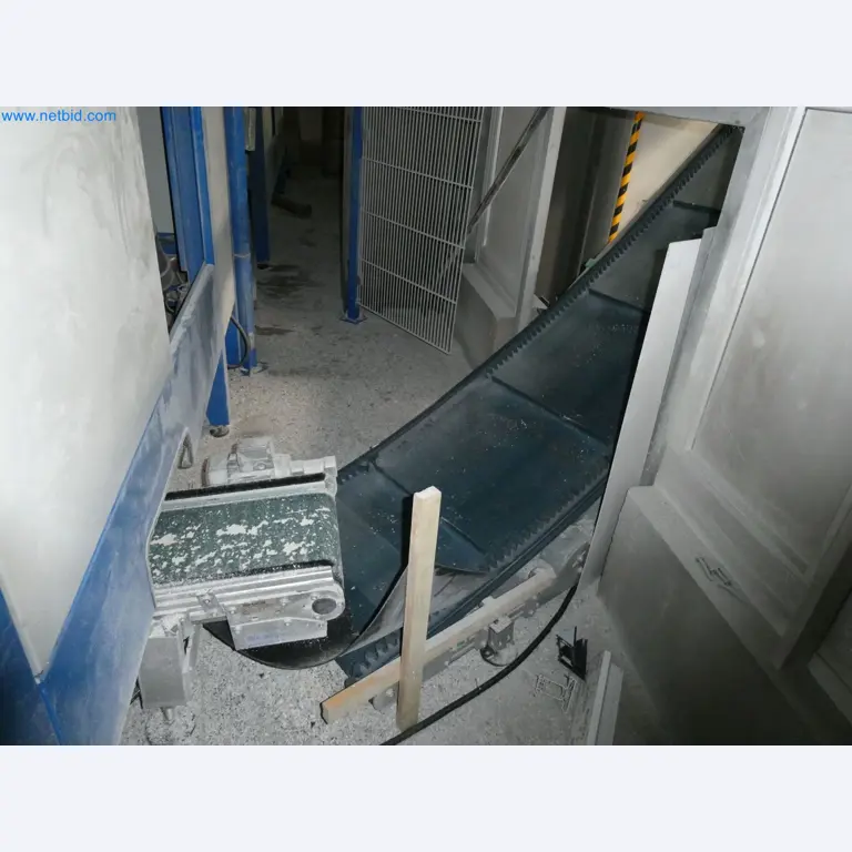 Machines pour la fabrication de fenêtres et de portes en plastique-6
