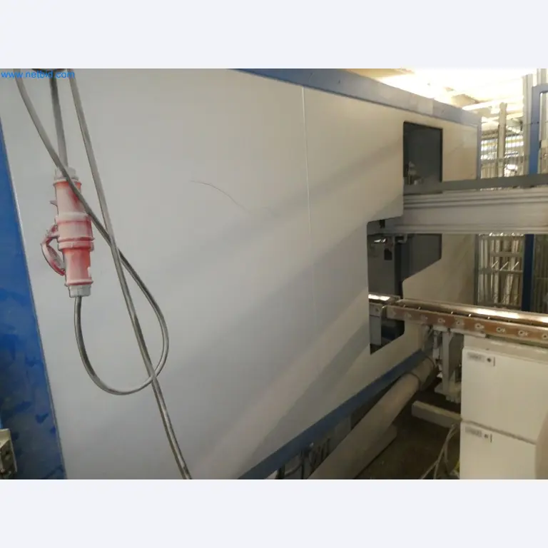 Machines pour la fabrication de fenêtres et de portes en plastique-8