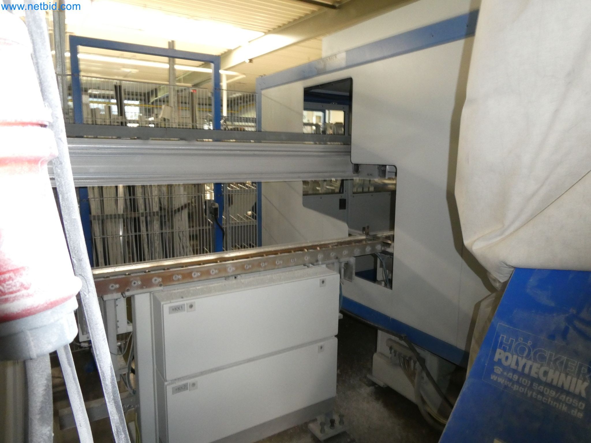 Machines pour la fabrication de fenêtres et de portes en plastique-9