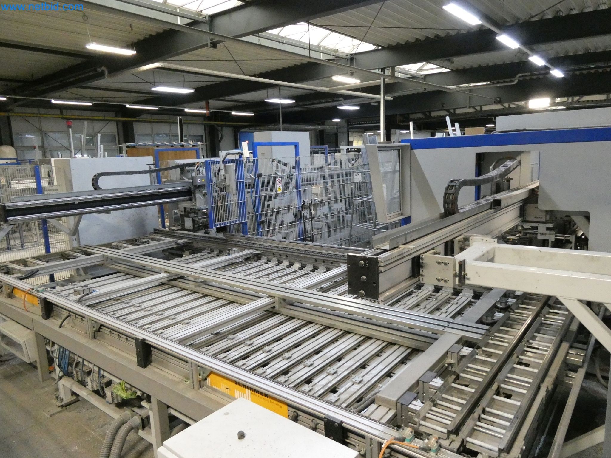 Machines pour la fabrication de fenêtres et de portes en plastique-12
