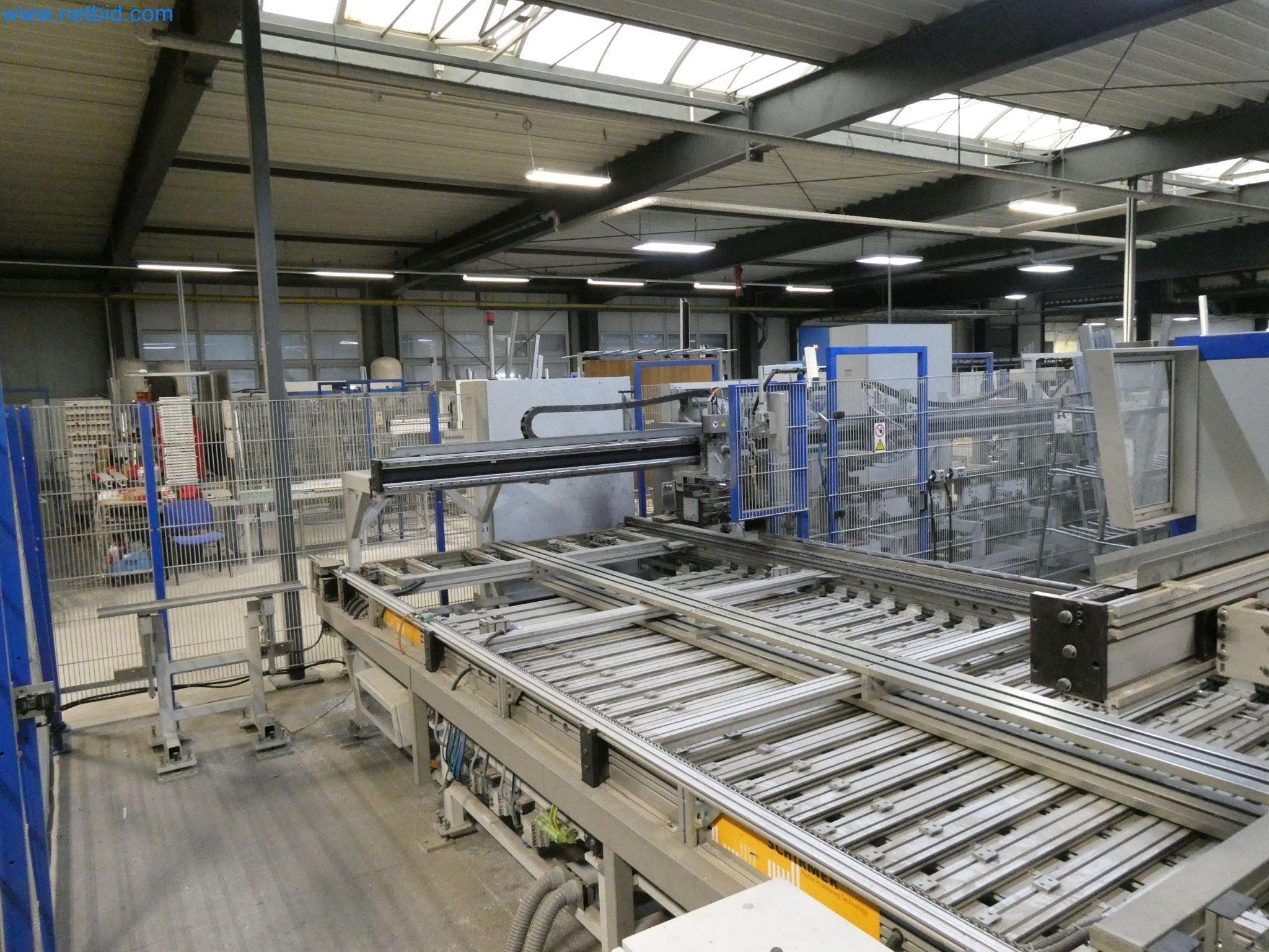 Machines pour la fabrication de fenêtres et de portes en plastique-13