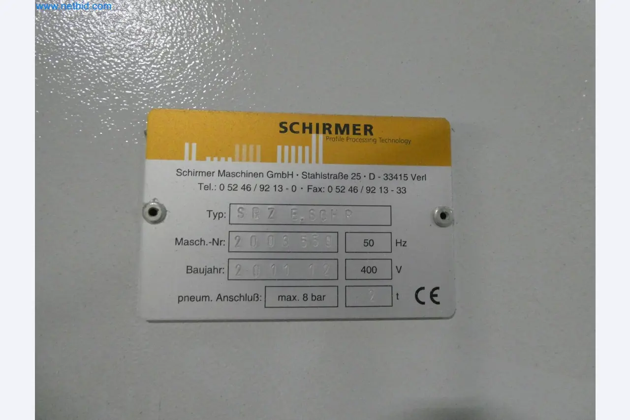 Machines pour la fabrication de fenêtres et de portes en plastique-21