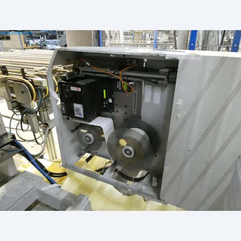 Machines pour la fabrication de fenêtres et de portes en plastique-26