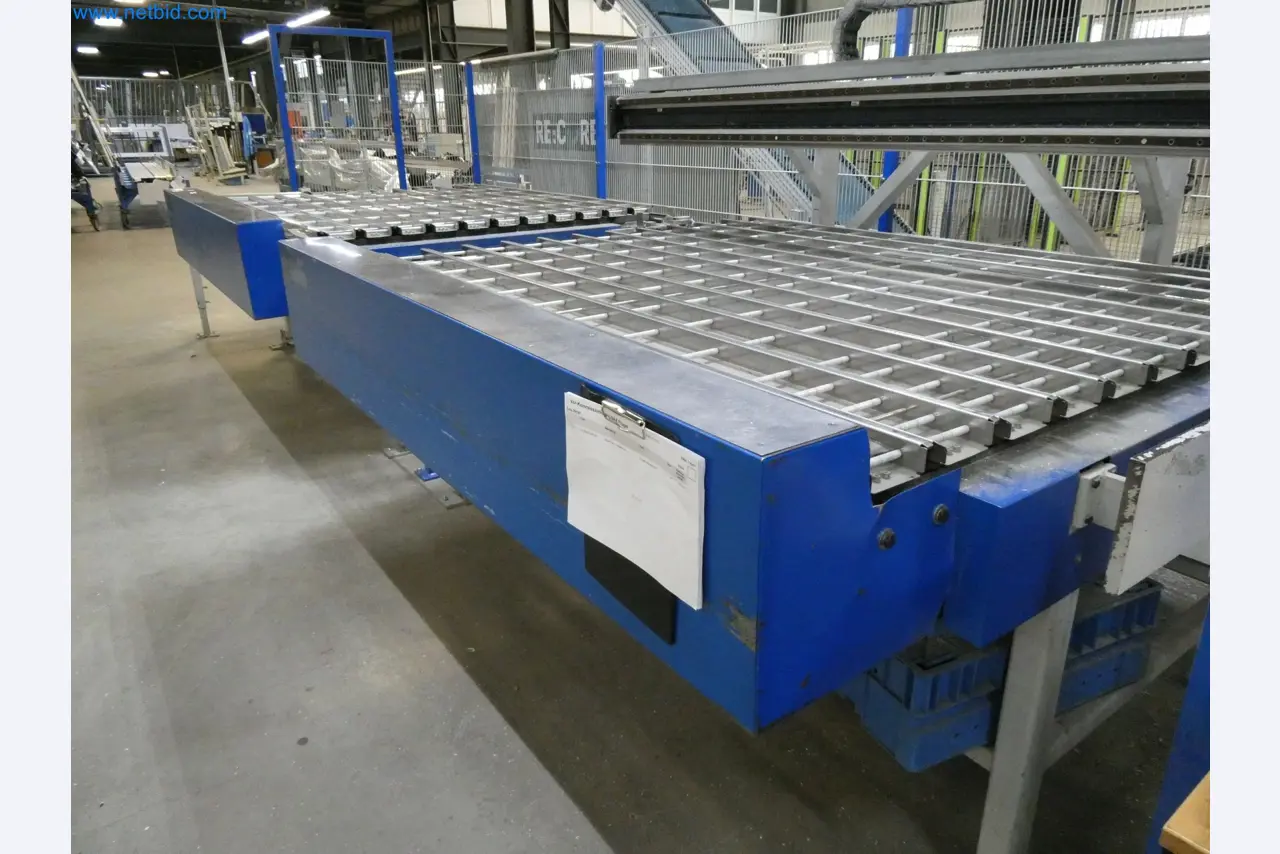 Machines pour la fabrication de fenêtres et de portes en plastique-2