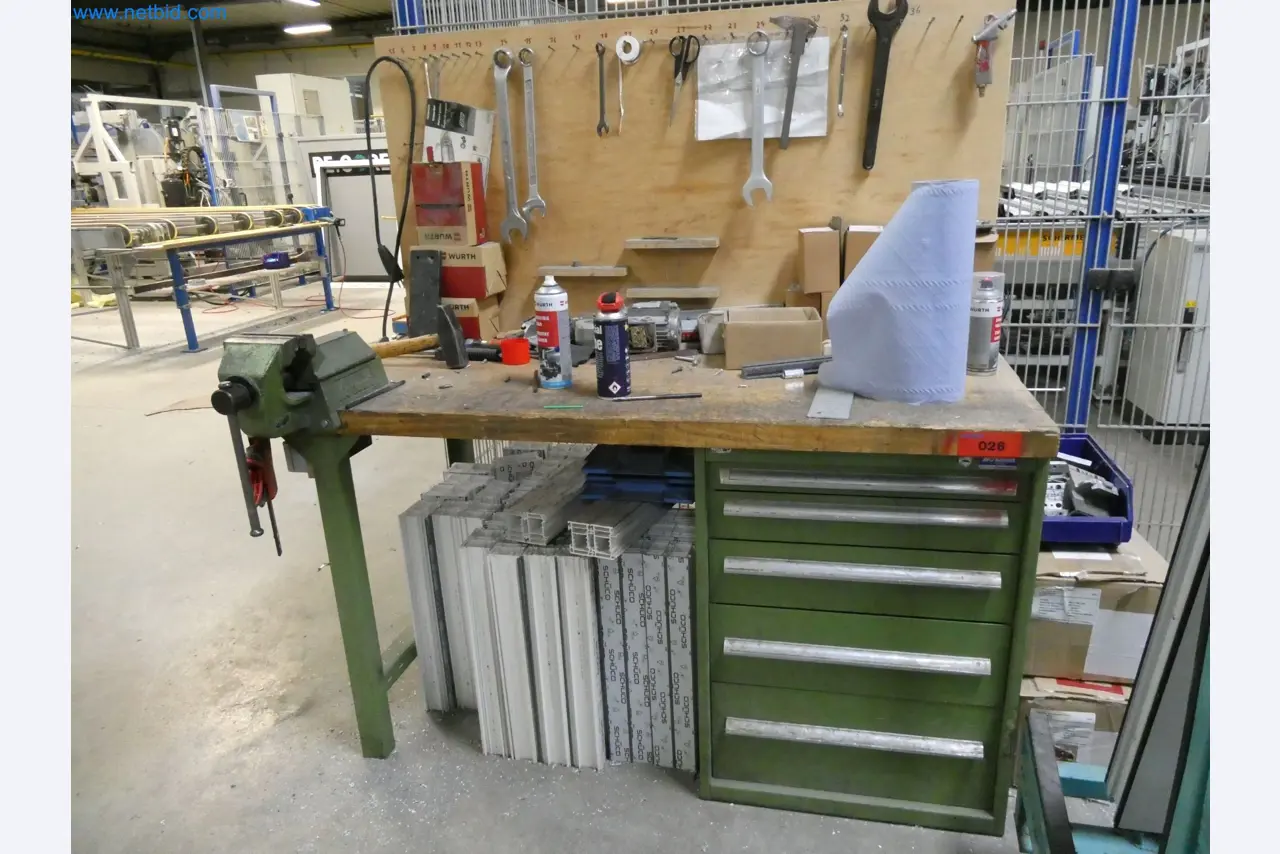 Máquinas para la fabricación de ventanas y puertas de plástico-1