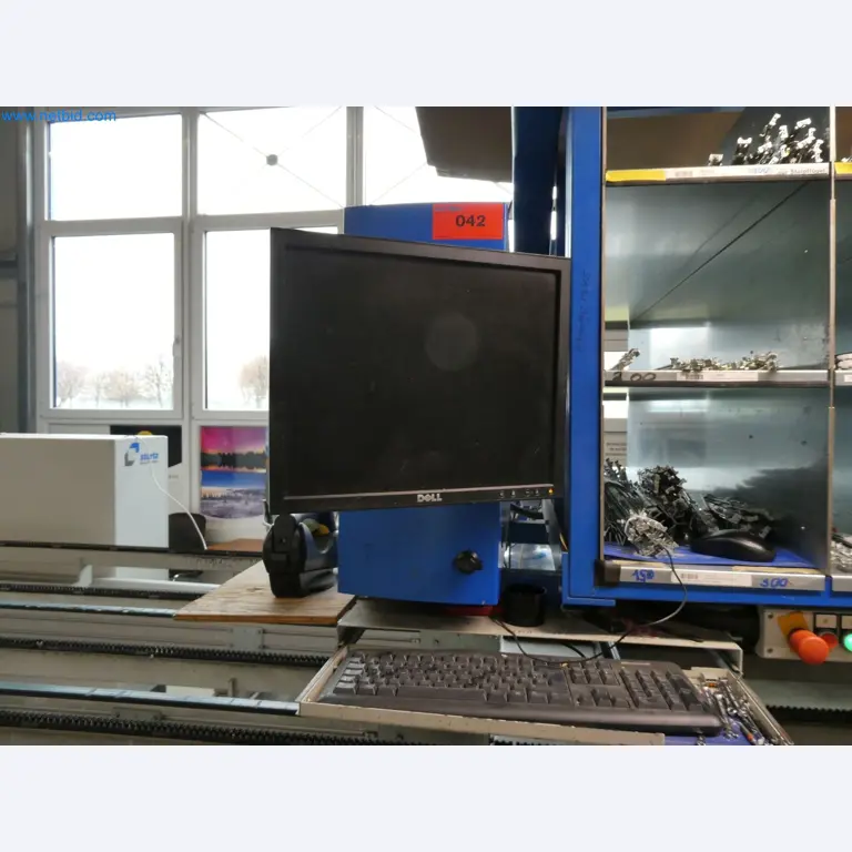 Machines pour la fabrication de fenêtres et de portes en plastique-12