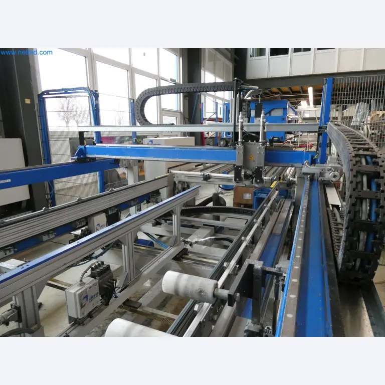 Machines pour la fabrication de fenêtres et de portes en plastique-17