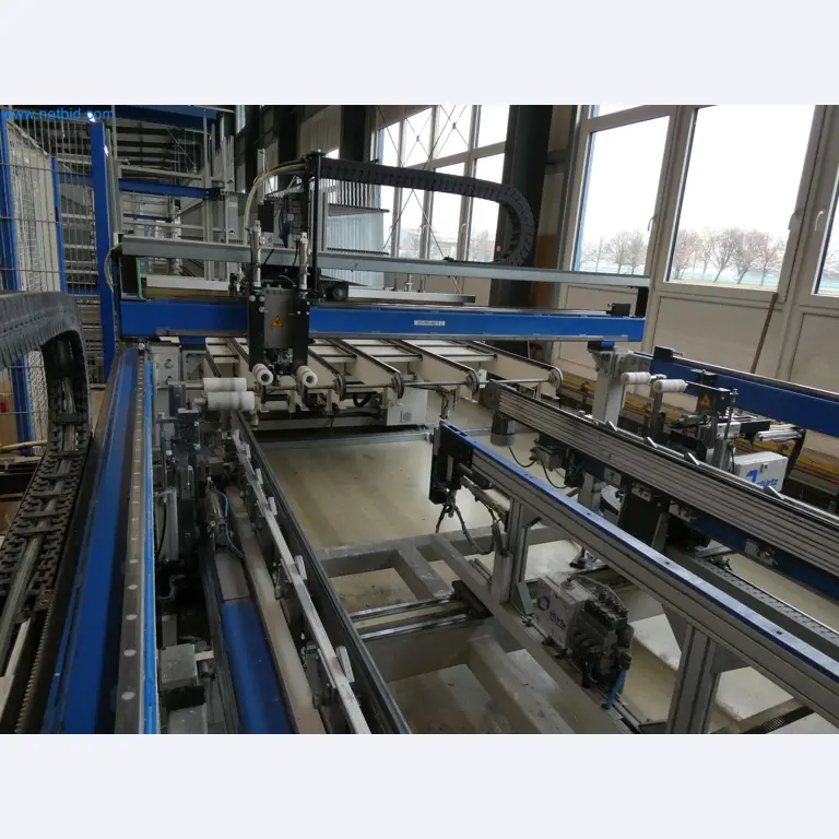 Machines pour la fabrication de fenêtres et de portes en plastique-18