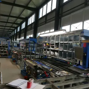 Semi-automated assembly line for window fittings Stürz
