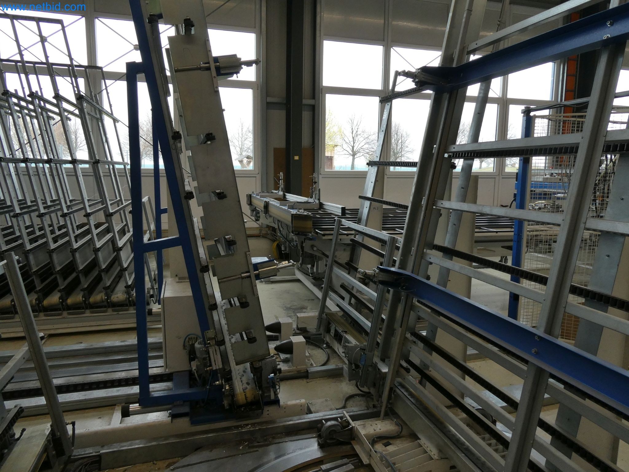 Máquinas para la fabricación de ventanas y puertas de plástico-26