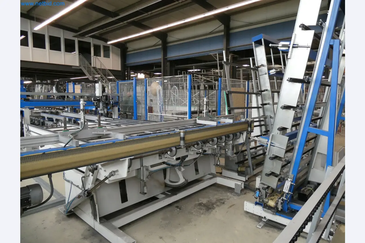 Machines pour la fabrication de fenêtres et de portes en plastique-27