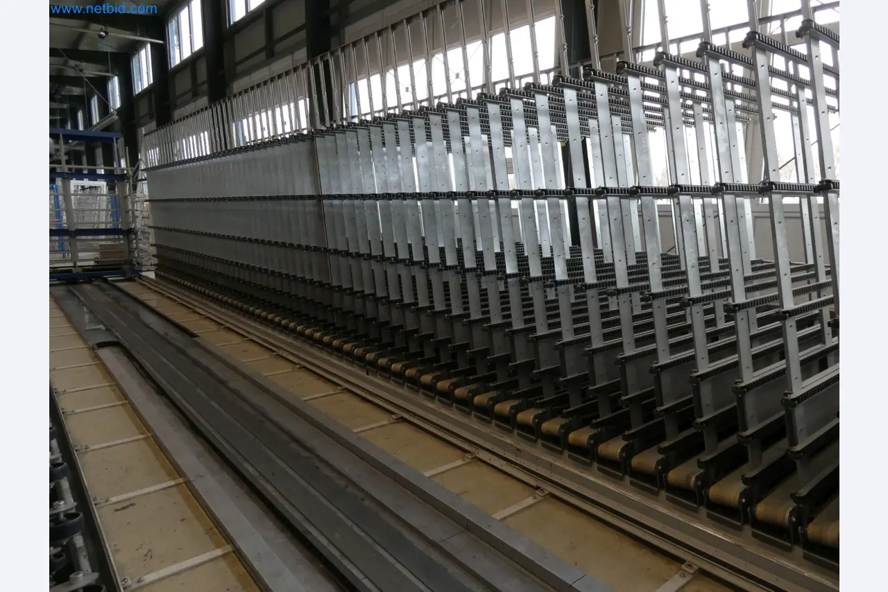 Machines pour la fabrication de fenêtres et de portes en plastique-31
