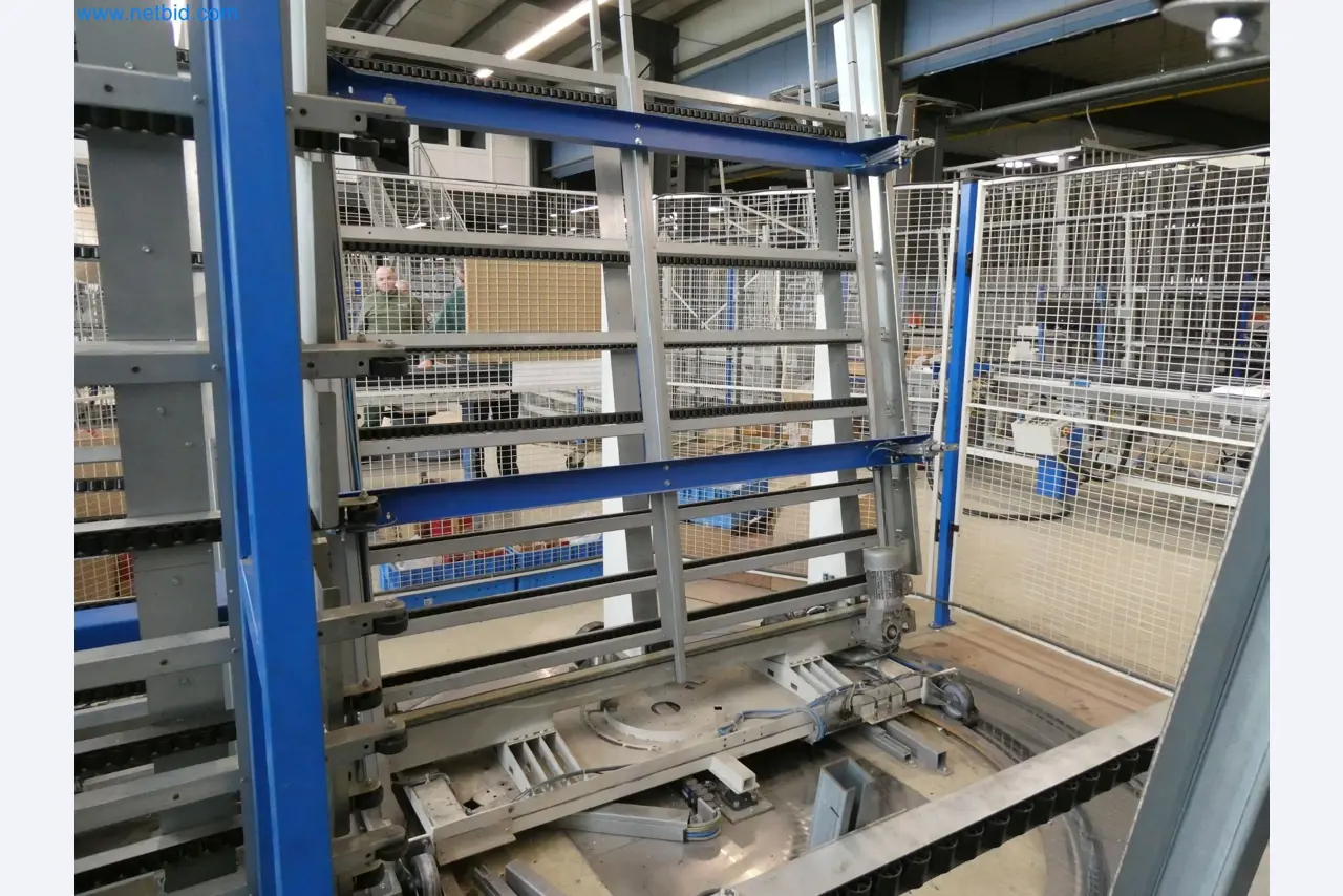 Machines pour la fabrication de fenêtres et de portes en plastique-32