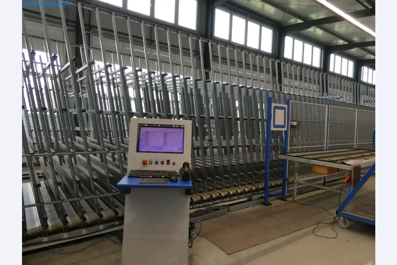 Machines pour la fabrication de fenêtres et de portes en plastique-33