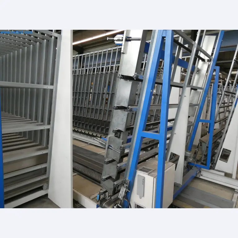 Machines pour la fabrication de fenêtres et de portes en plastique-36