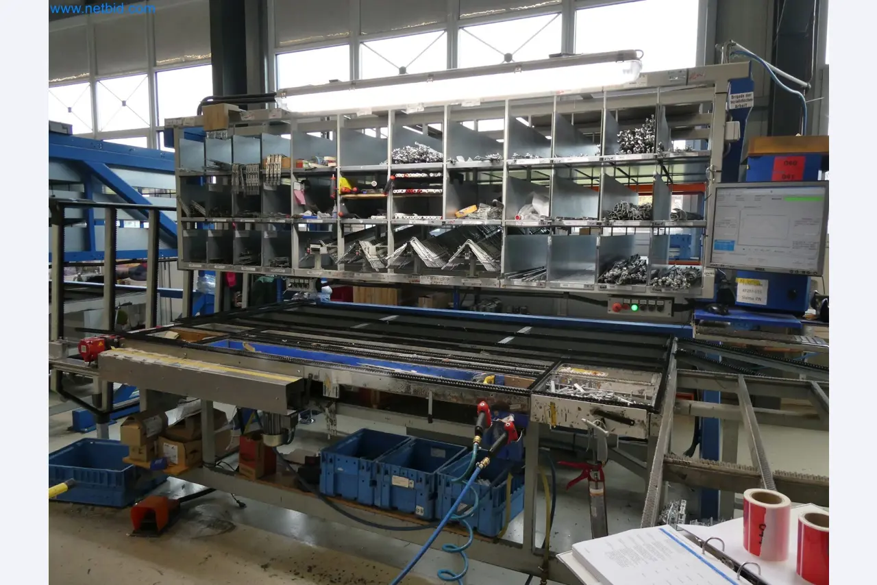 Machines pour la fabrication de fenêtres et de portes en plastique-3
