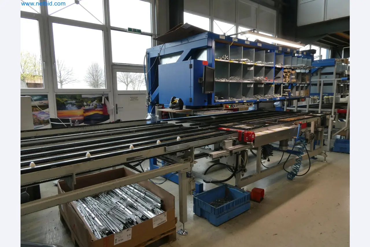 Machines pour la fabrication de fenêtres et de portes en plastique-8
