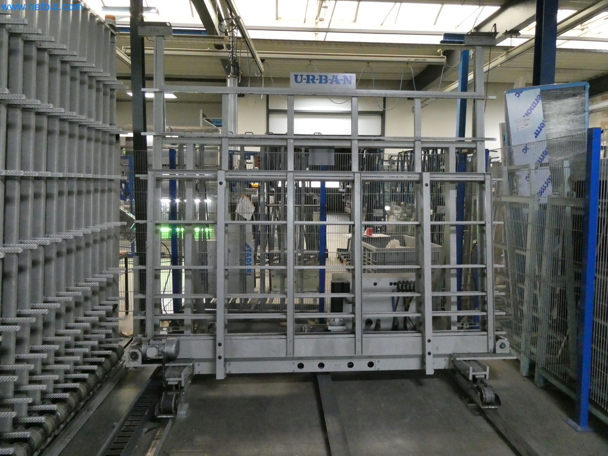 Máquinas para la fabricación de ventanas y puertas de plástico-11