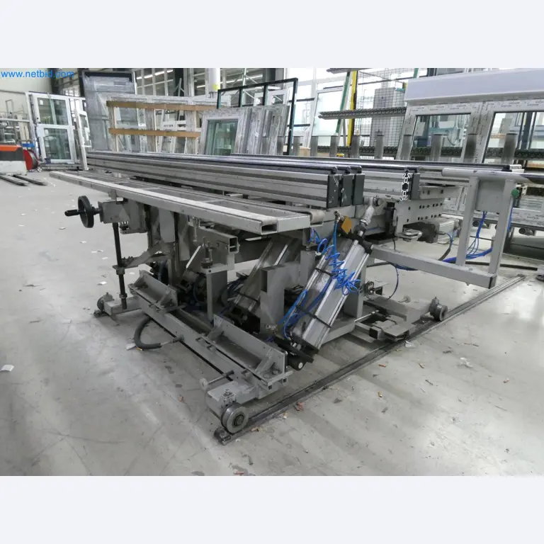 Máquinas para la fabricación de ventanas y puertas de plástico-31
