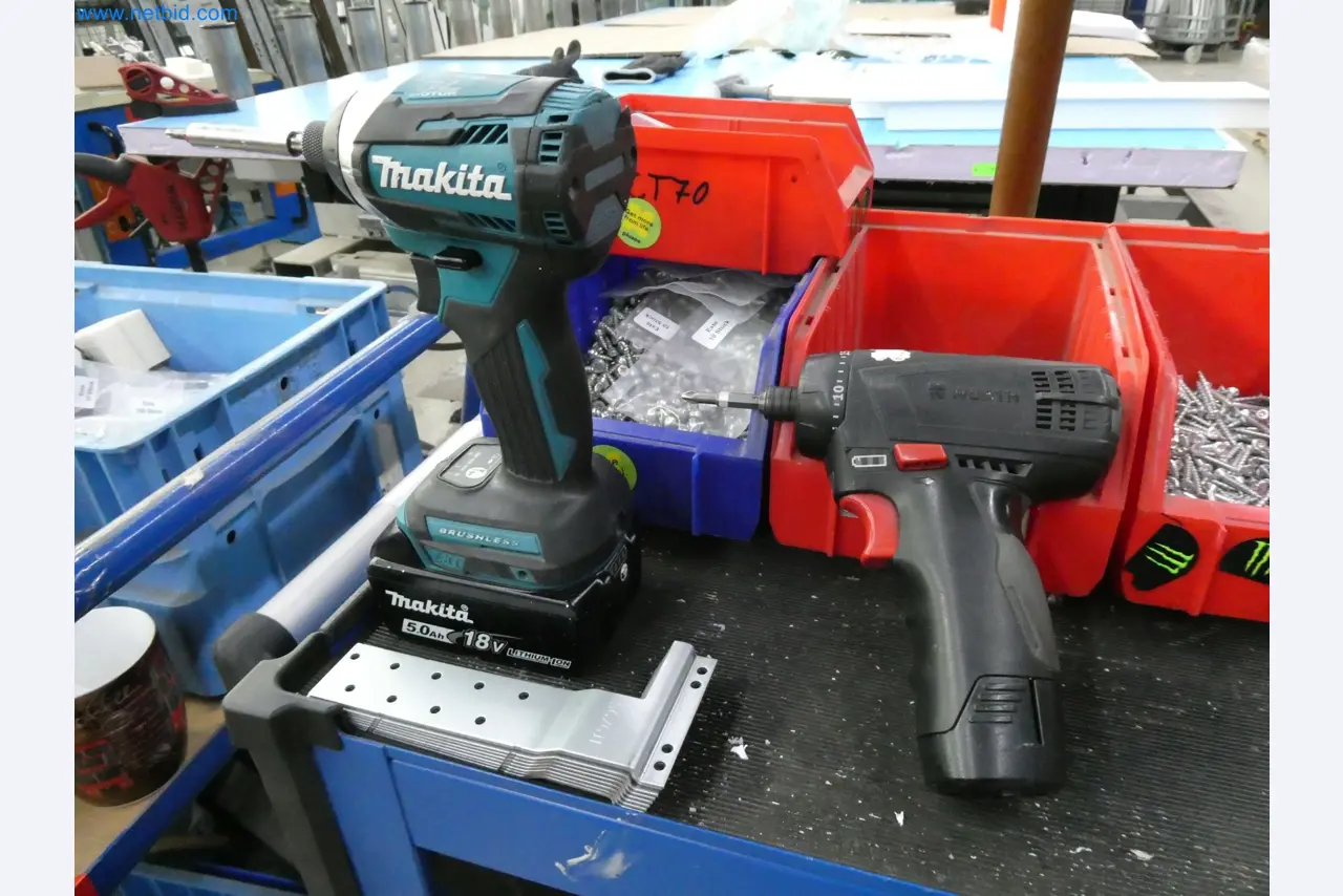 Máquinas para la fabricación de ventanas y puertas de plástico-28