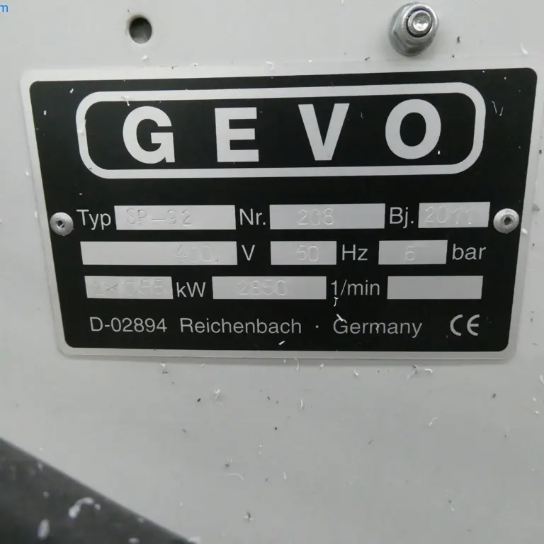 Under-table mitre saw