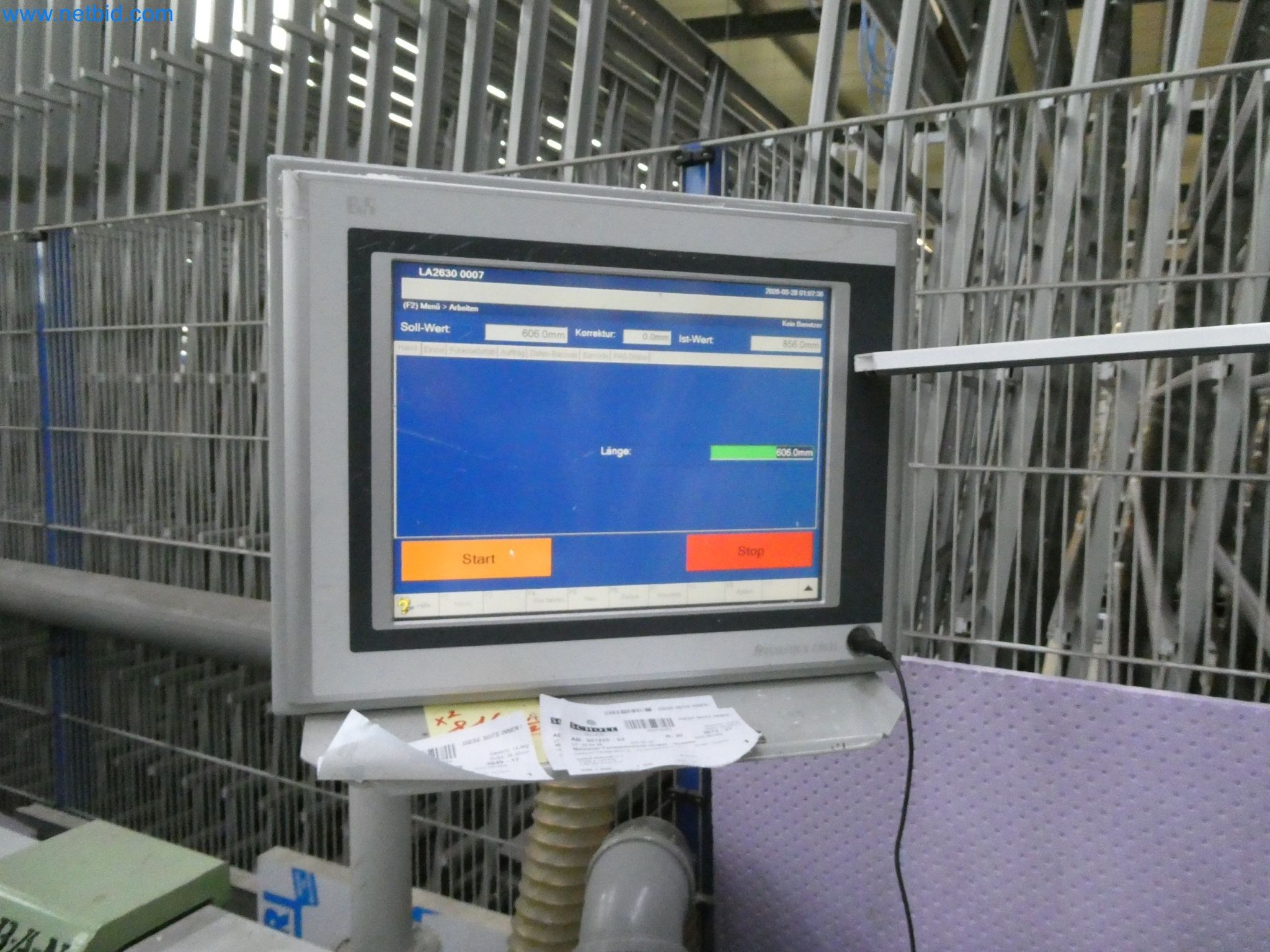 Máquinas para la fabricación de ventanas y puertas de plástico-4