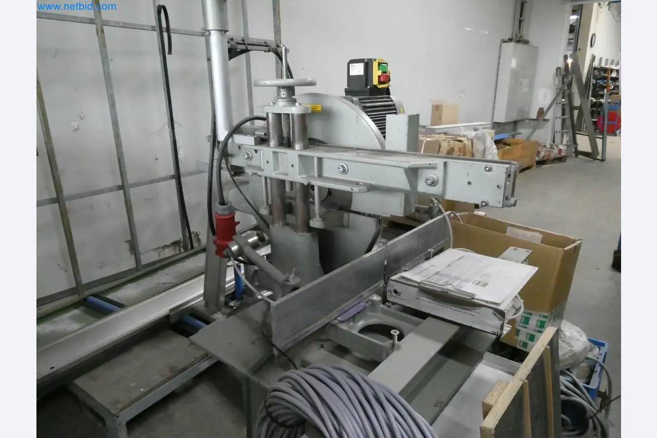 Máquinas para la fabricación de ventanas y puertas de plástico-3