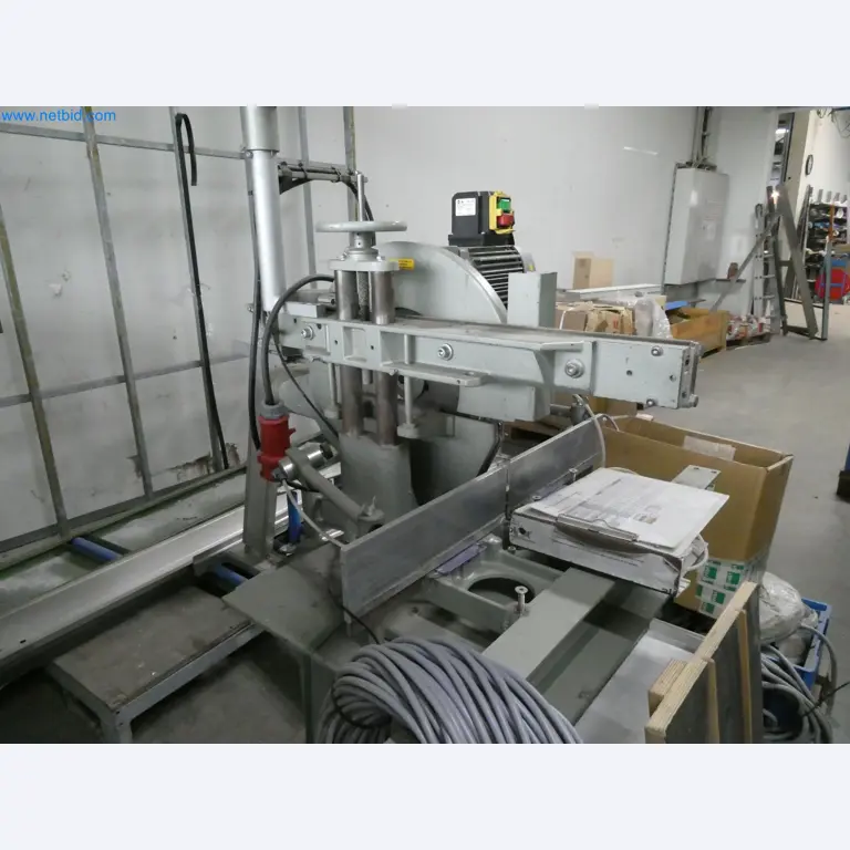 Máquinas para la fabricación de ventanas y puertas de plástico-3