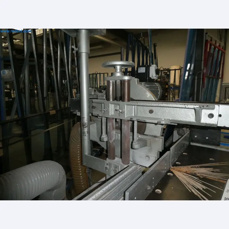 Máquinas para la fabricación de ventanas y puertas de plástico-2