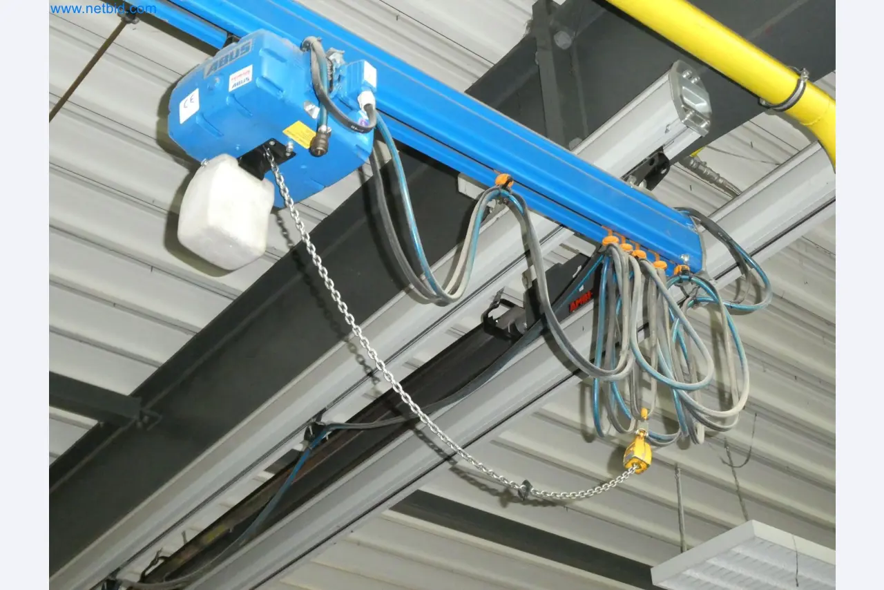 Máquinas para la fabricación de ventanas y puertas de plástico-1