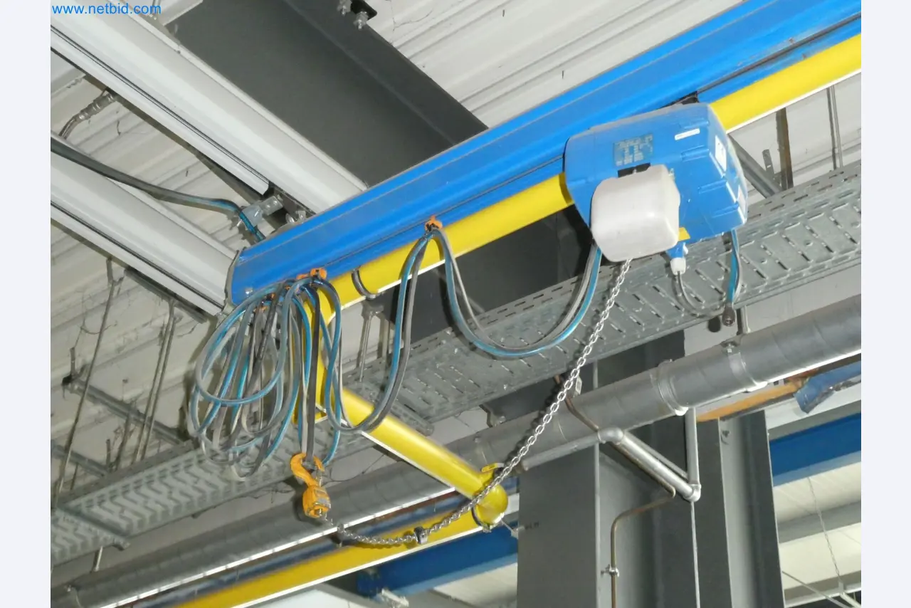 Máquinas para la fabricación de ventanas y puertas de plástico-2