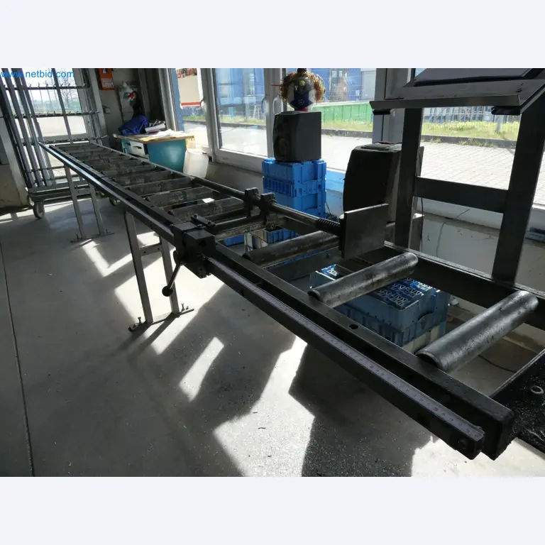 Machines pour la fabrication de fenêtres et de portes en plastique-6