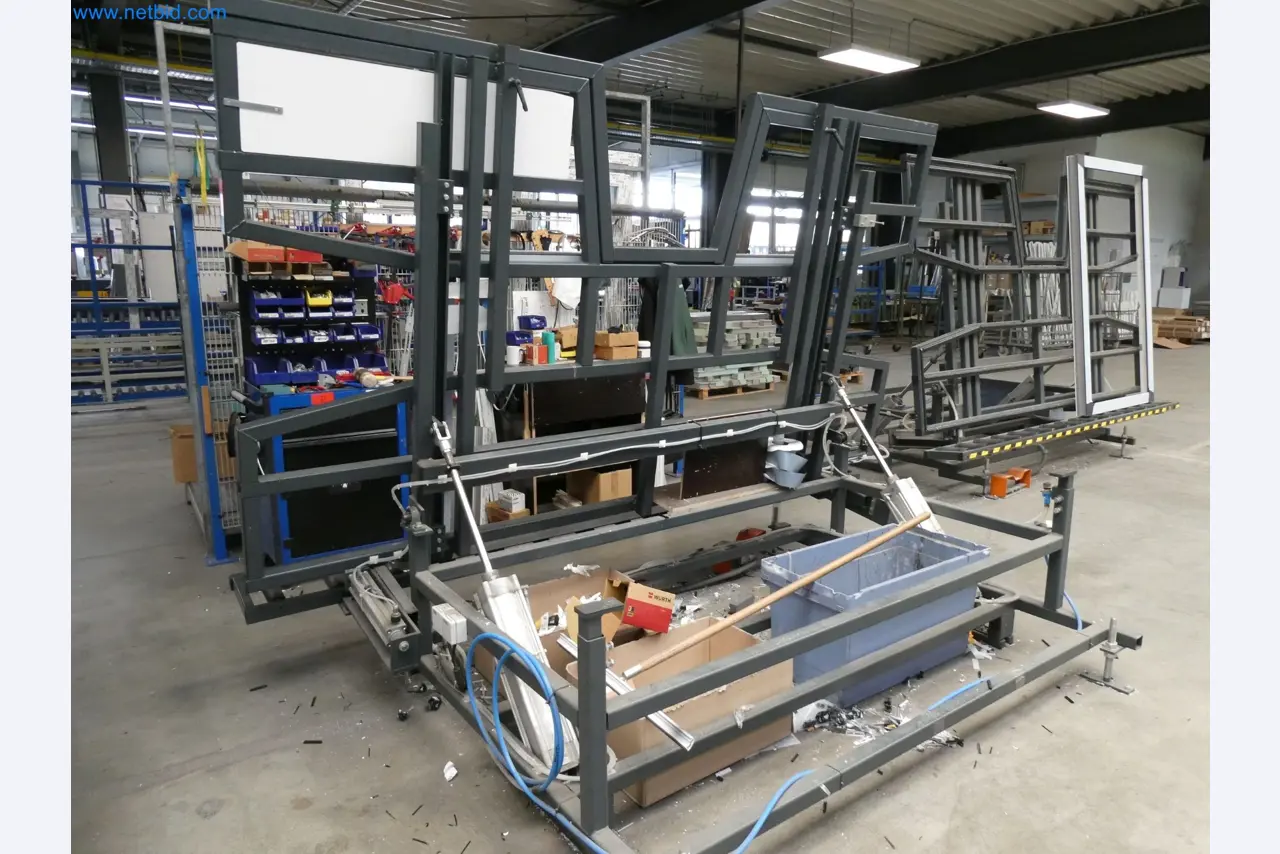 Máquinas para la fabricación de ventanas y puertas de plástico-10