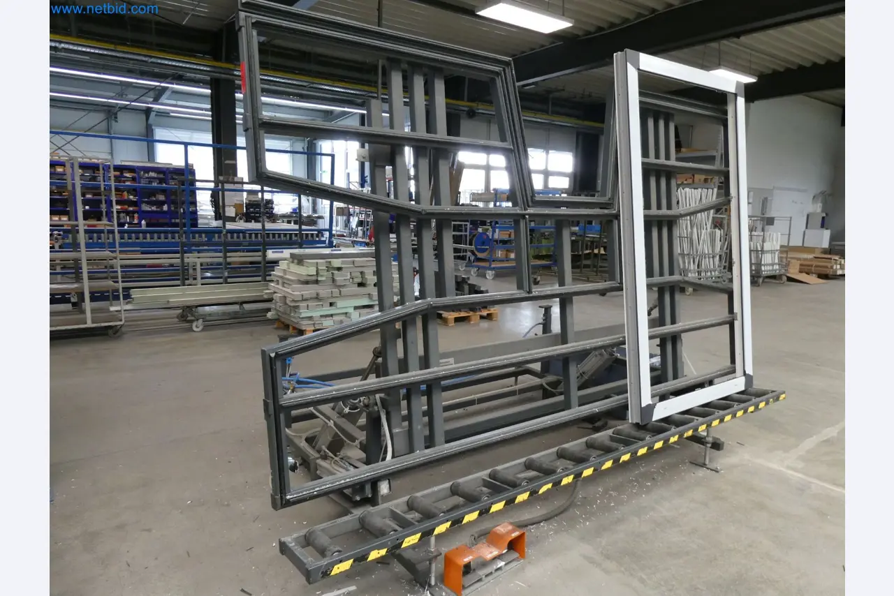 Máquinas para la fabricación de ventanas y puertas de plástico-11