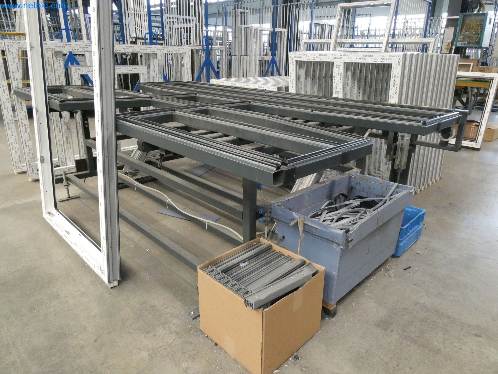 Máquinas para la fabricación de ventanas y puertas de plástico-16