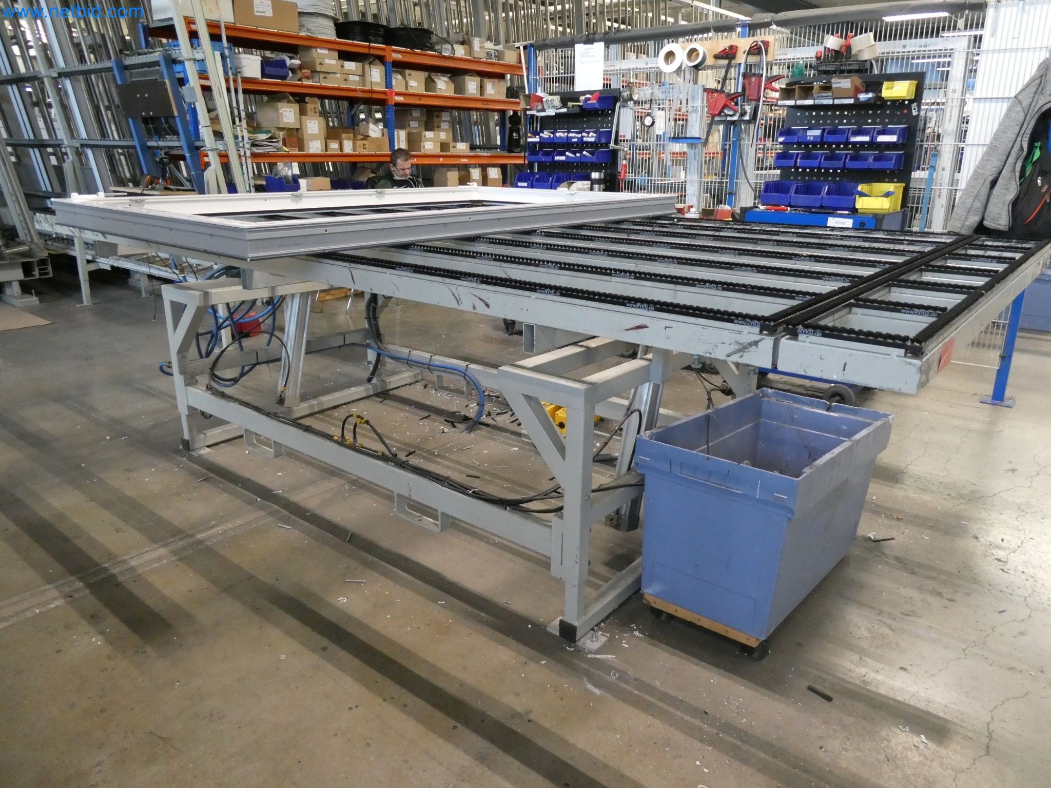 Máquinas para la fabricación de ventanas y puertas de plástico-21