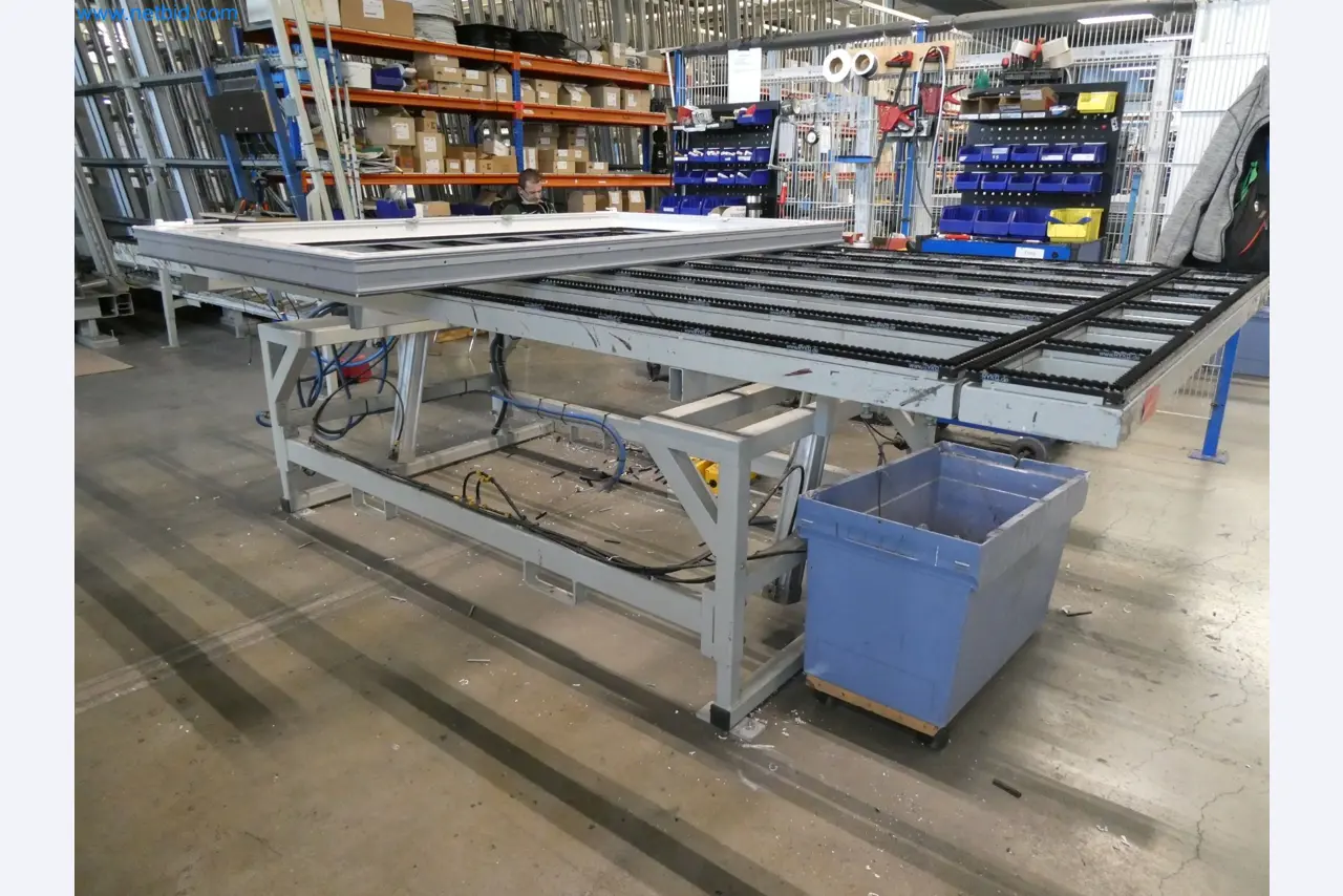 Máquinas para la fabricación de ventanas y puertas de plástico-21