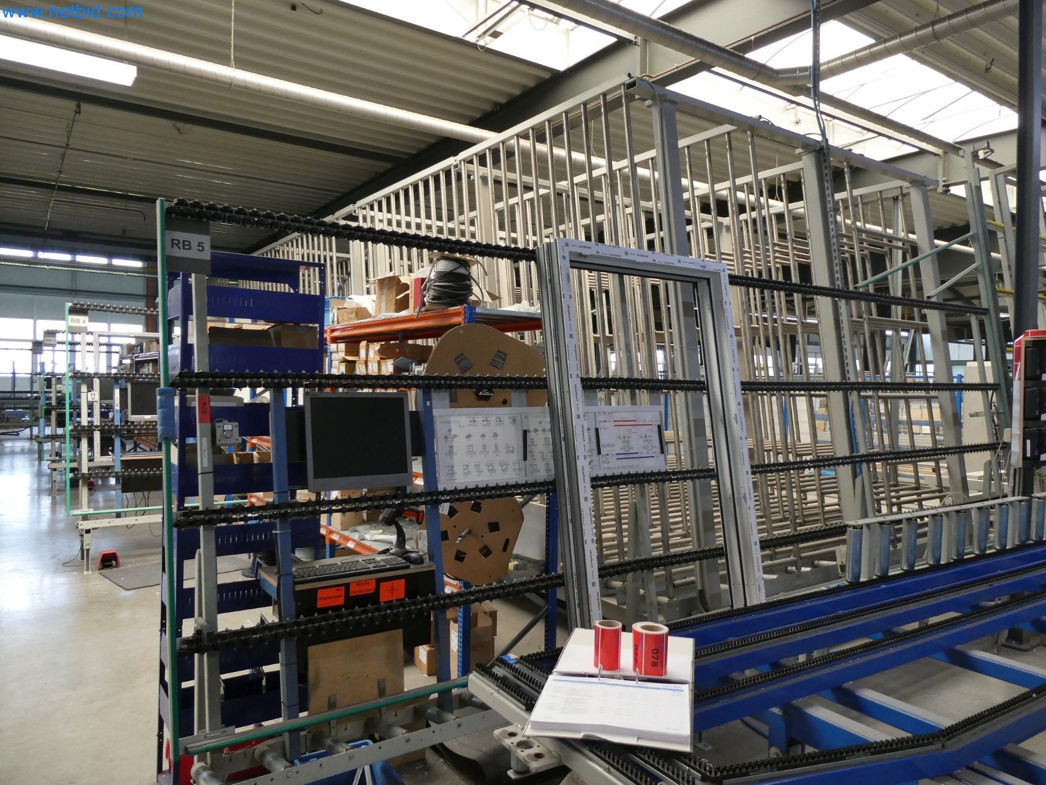 Máquinas para la fabricación de ventanas y puertas de plástico-24