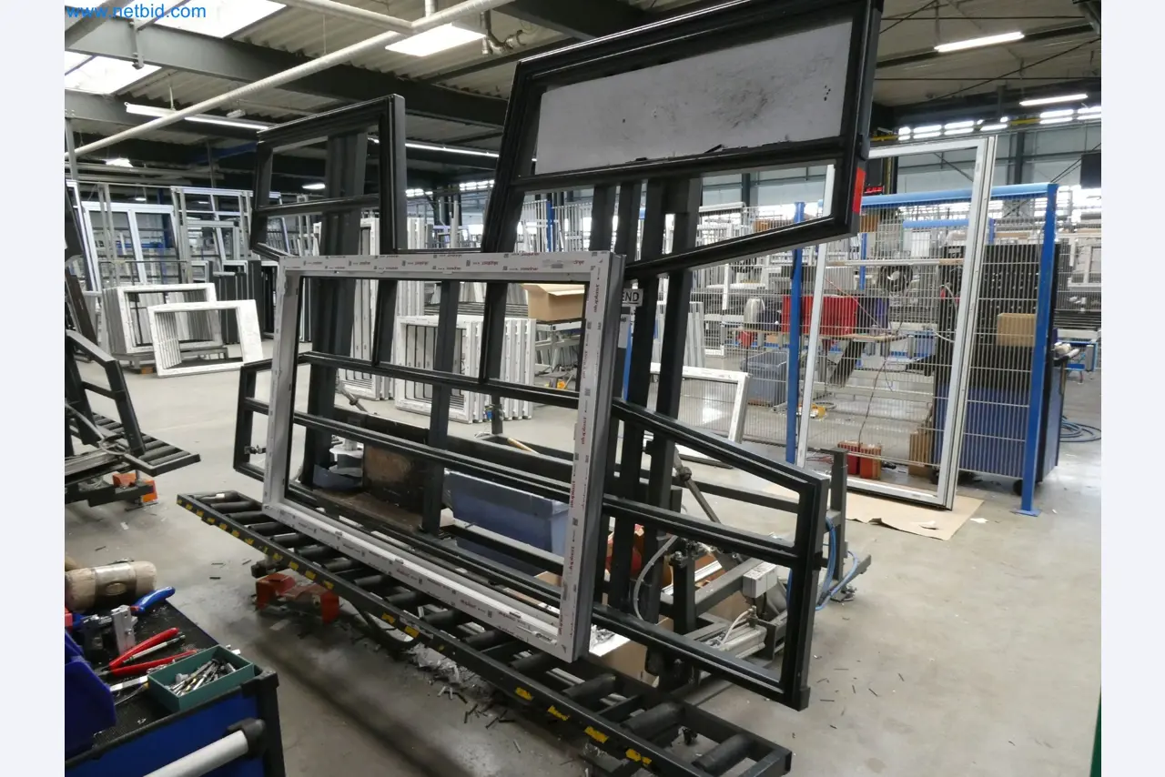 Máquinas para la fabricación de ventanas y puertas de plástico-9