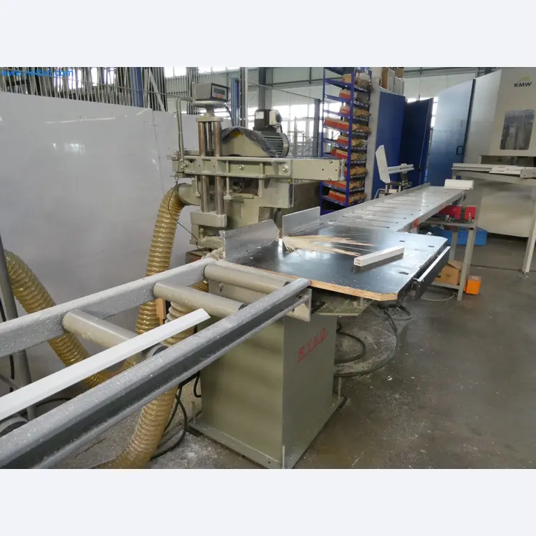 Máquinas para la fabricación de ventanas y puertas de plástico-1
